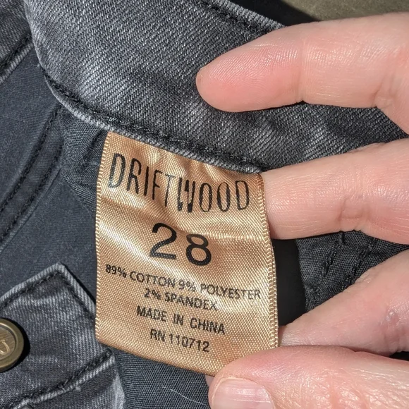 Driftwood Floral Jackie Jeans - Picture 6 of 7